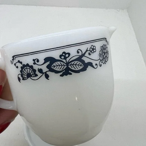 Vintage Pyrex Old Town Blue Onion open Creamer & Sugar Set Pyrex corning corelle - Picture 4 of 6